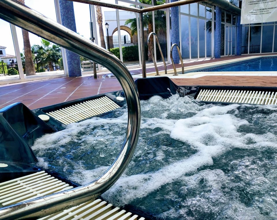 Spa and wellness centre/facilities, Swimming pool