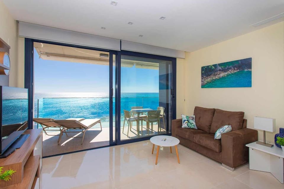 Balcony/Terrace, Living room, Seating area, Sea view