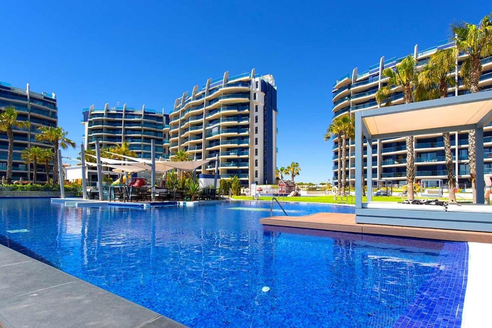 Property building, Swimming pool