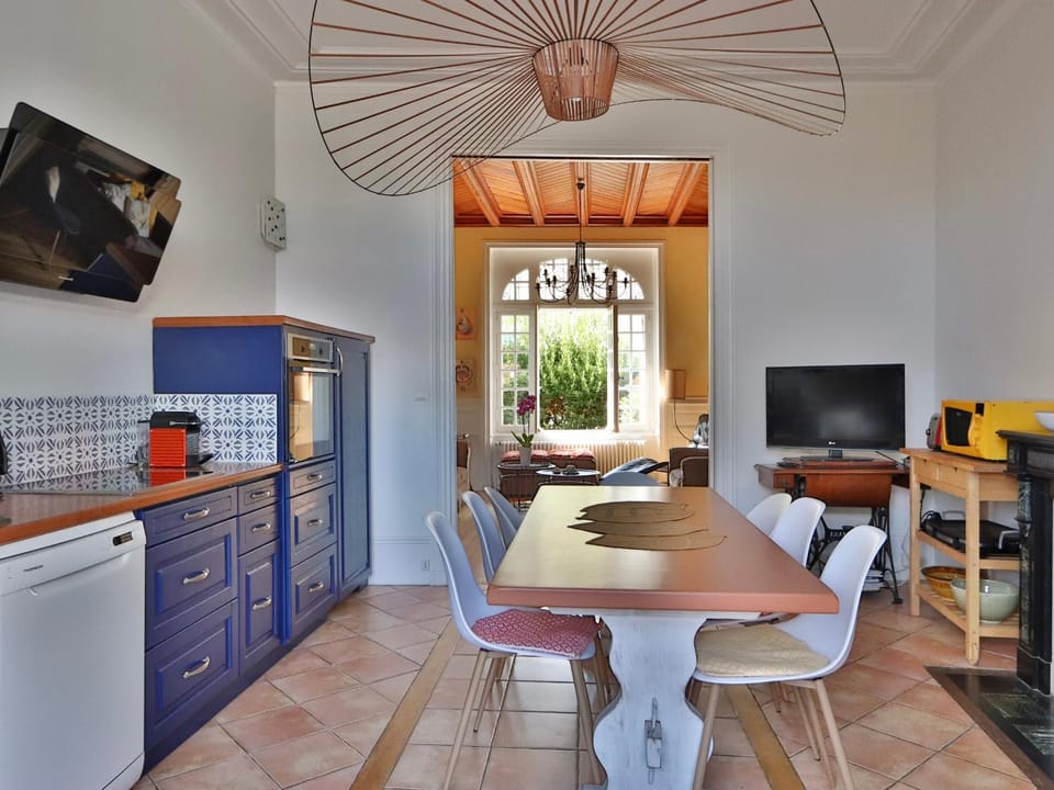 Maison 6 chambres proche plage avec WiFi et salle de jeux - FR-1-197-447 House in Les Sables-d'Olonne