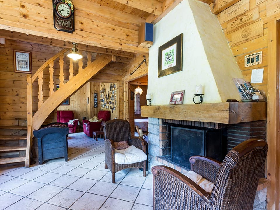 Chalet 10 pers à La Clusaz - 5 ch - Calme - Cheminée - Animaux admis - Parking - FR-1-437-73 Chalet in La Clusaz