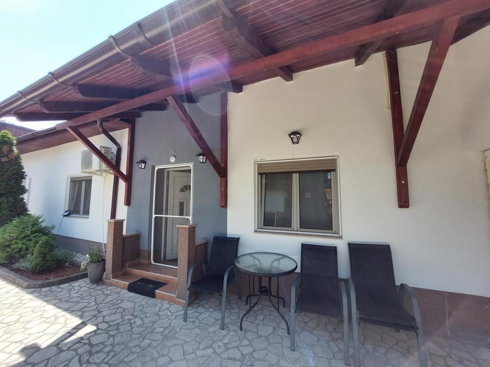 Patio, Balcony/Terrace