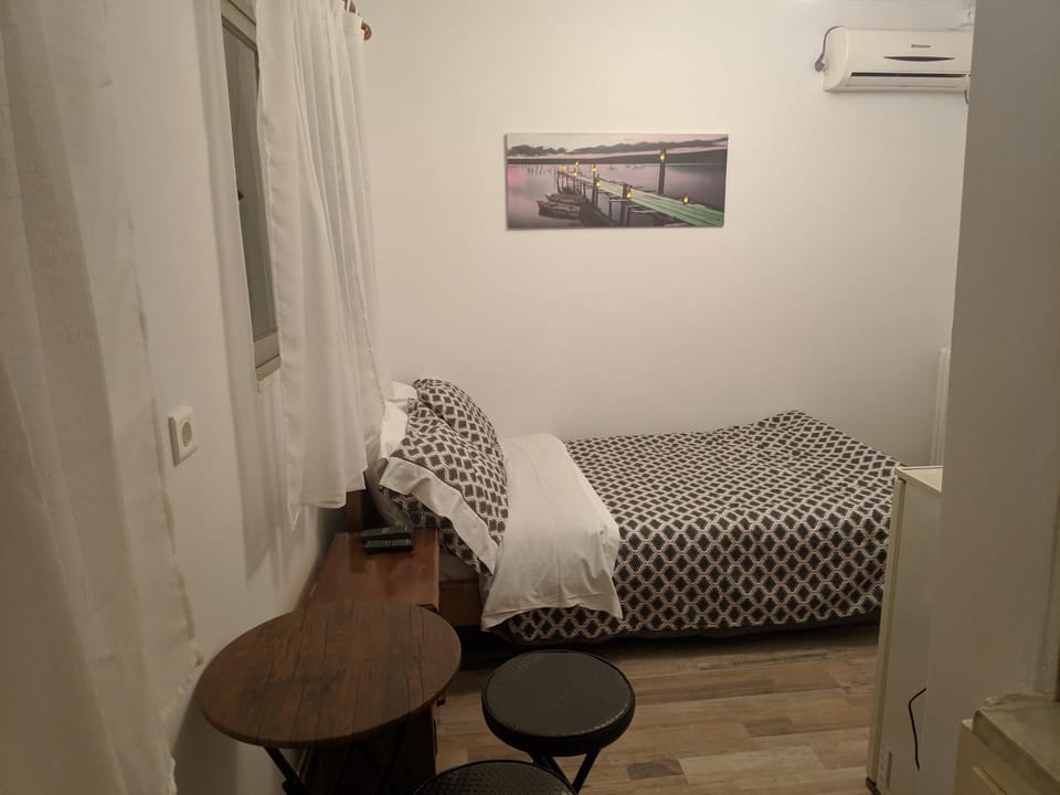 Sky line center city F 4th floor Apartment in Peloponnese, Western Greece and the Ionian