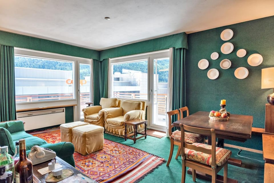 Communal lounge/ TV room, Living room