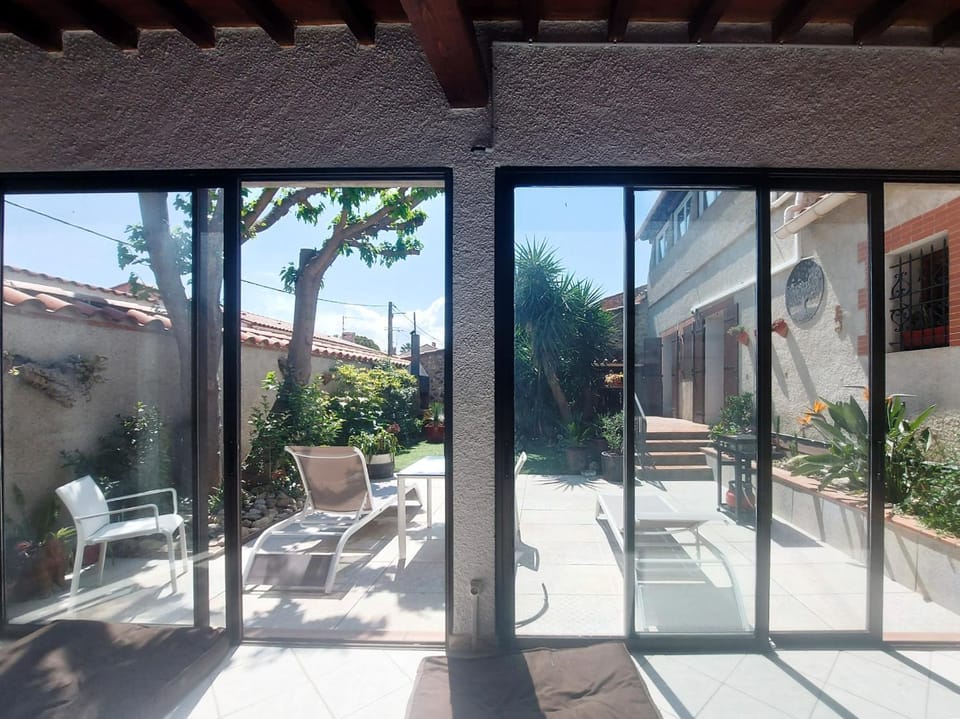 Patio, Garden, Balcony/Terrace