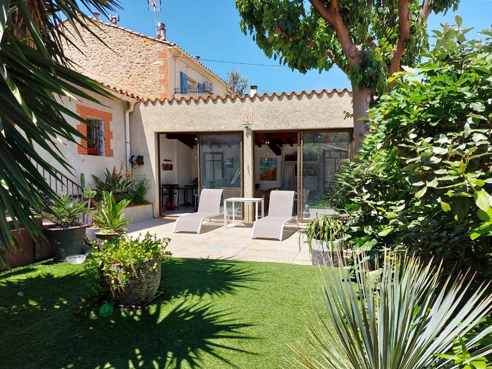 Patio, Garden, Balcony/Terrace