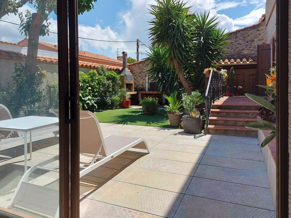 Patio, Garden, Balcony/Terrace