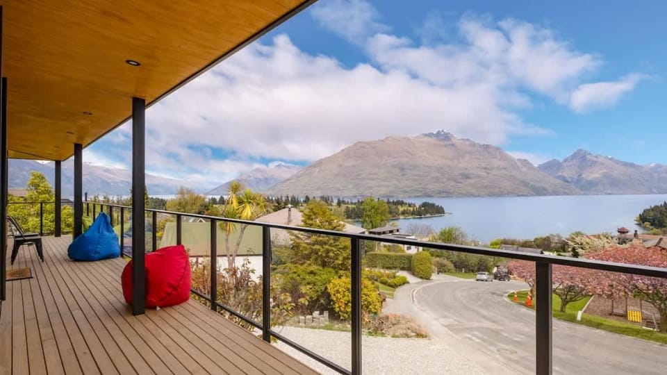 World Class Views House in Queenstown