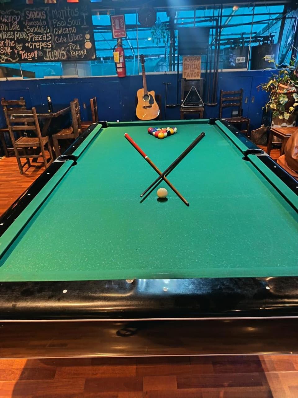 Billiard, Game Room
