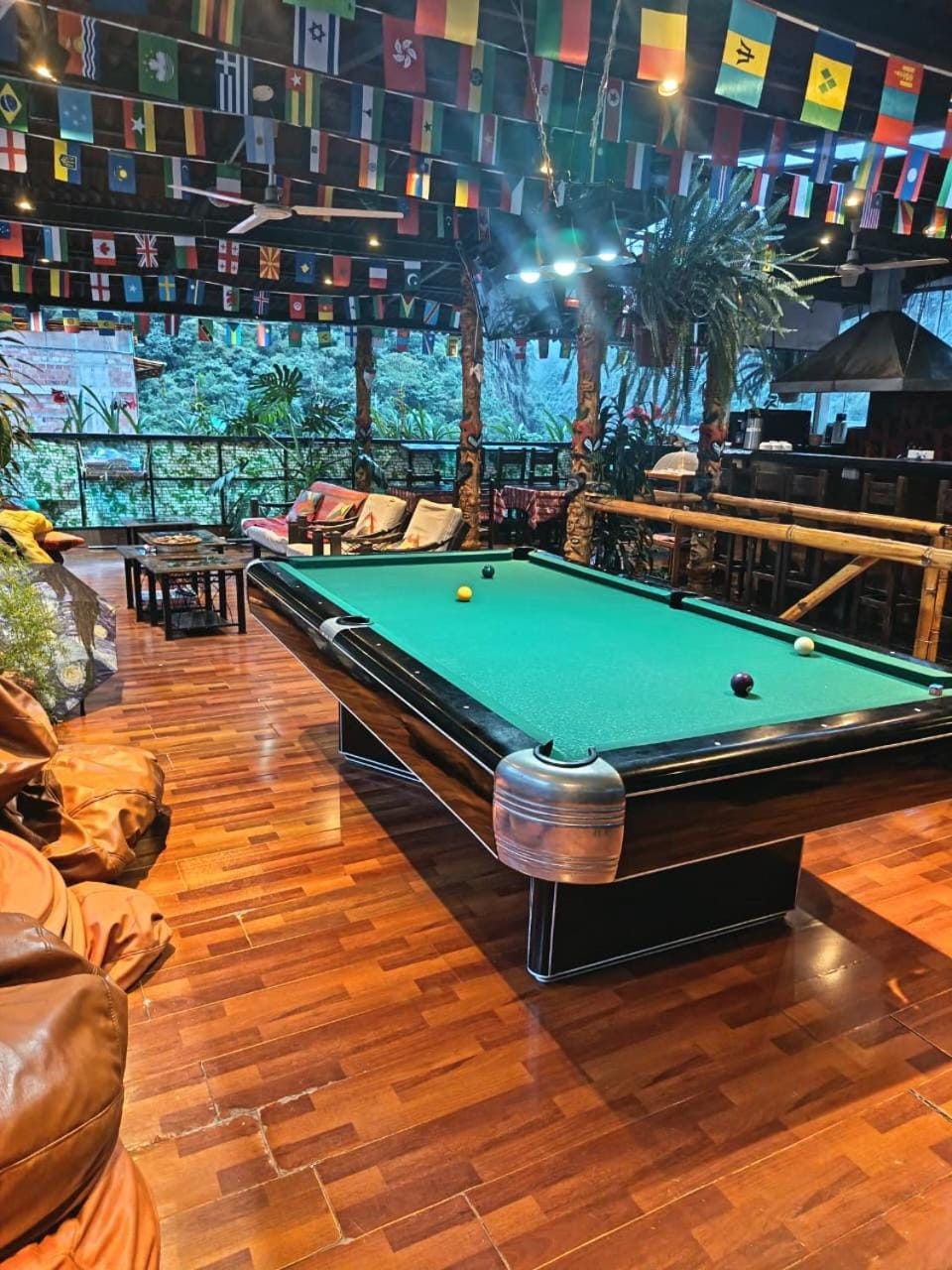 Billiard, Game Room, Balcony/Terrace