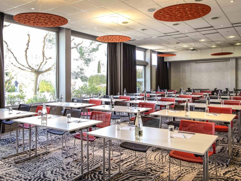 Meeting/conference room