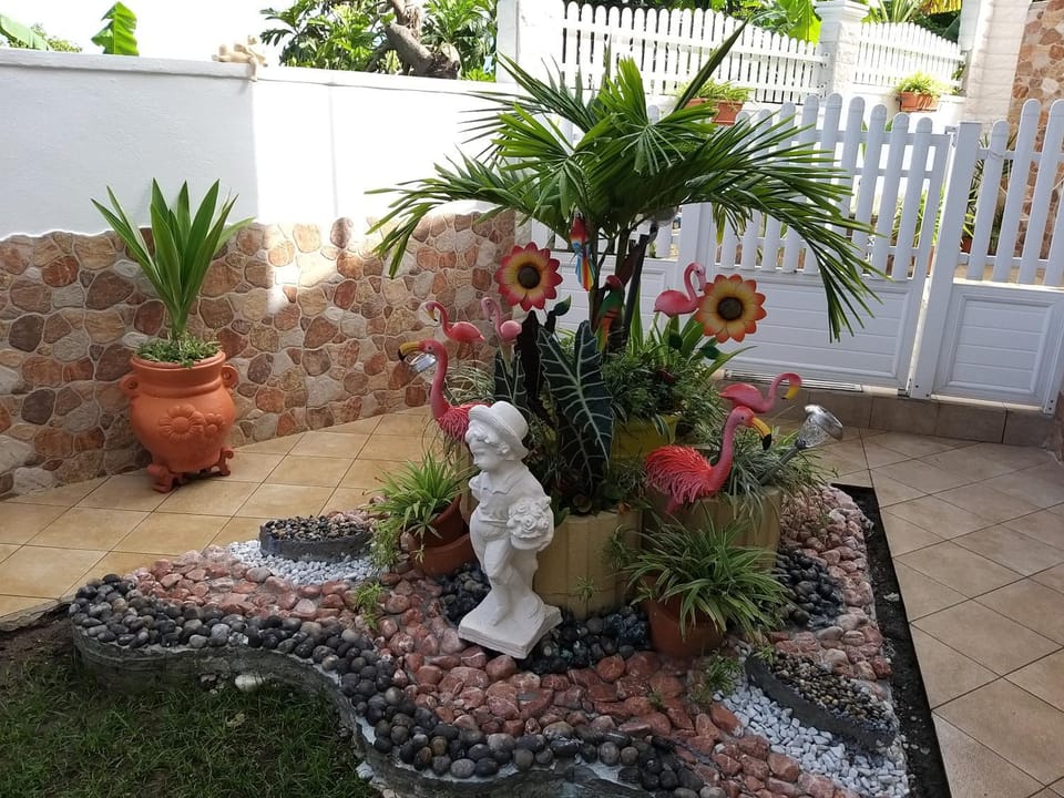 Garden, Garden