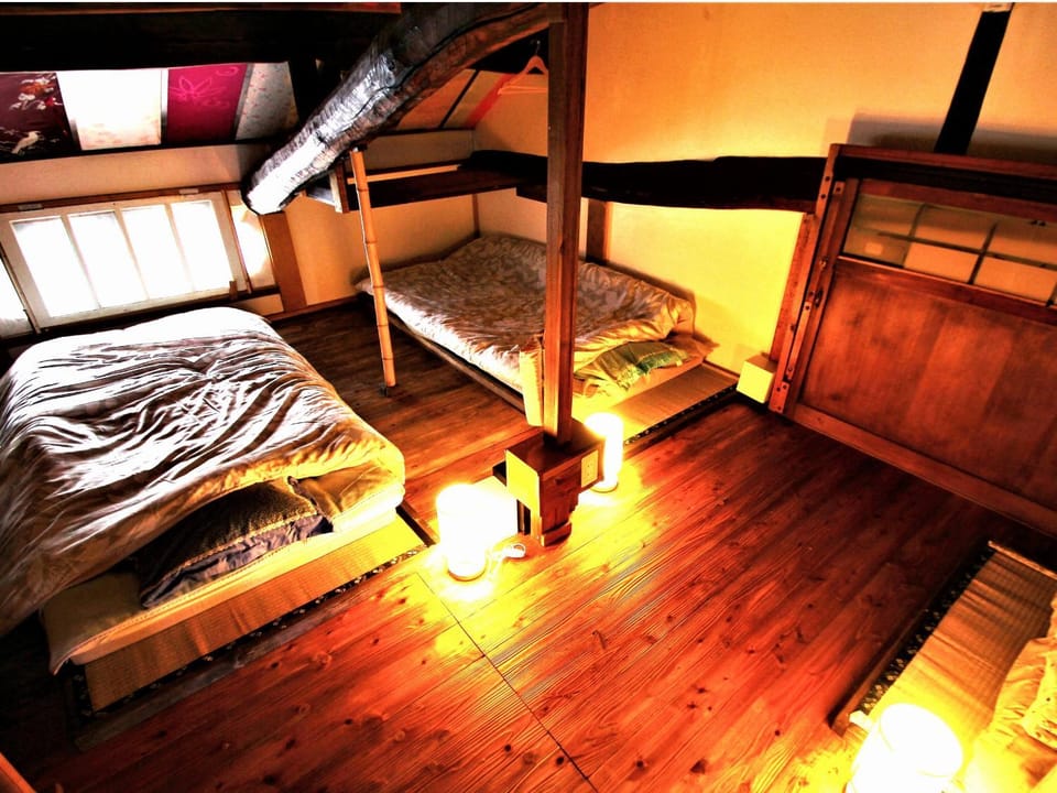 ゲストハウス喜平 Bed and Breakfast in Osaka Prefecture