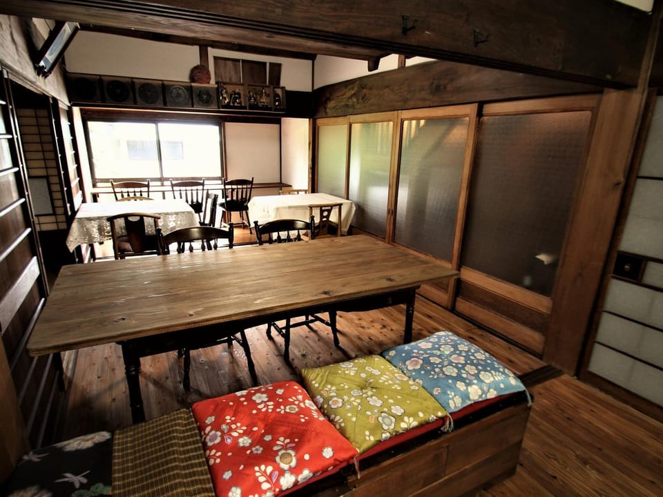 Lounge or bar