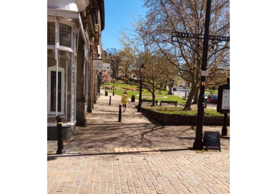 Perfectly Located 4 Storey Townhouse With 2 Parking Spaces In Central Harrogate House in Harrogate