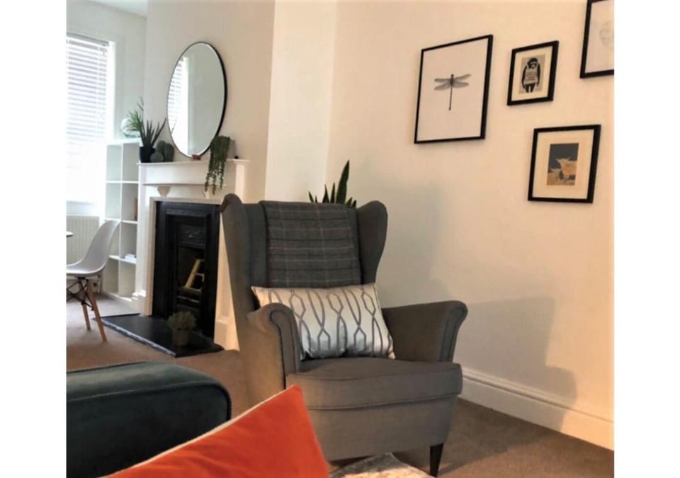 Perfectly Located 4 Storey Townhouse With 2 Parking Spaces In Central Harrogate House in Harrogate