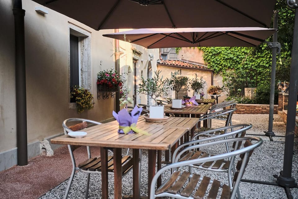 Patio, Balcony/Terrace