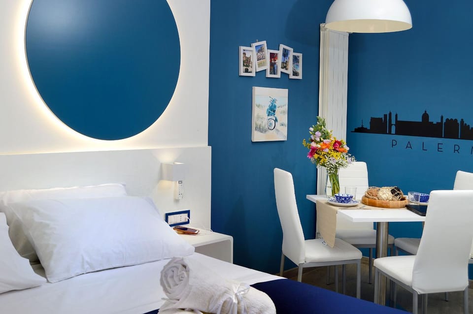 Napoli Central Station Studio Bed and Breakfast in Naples