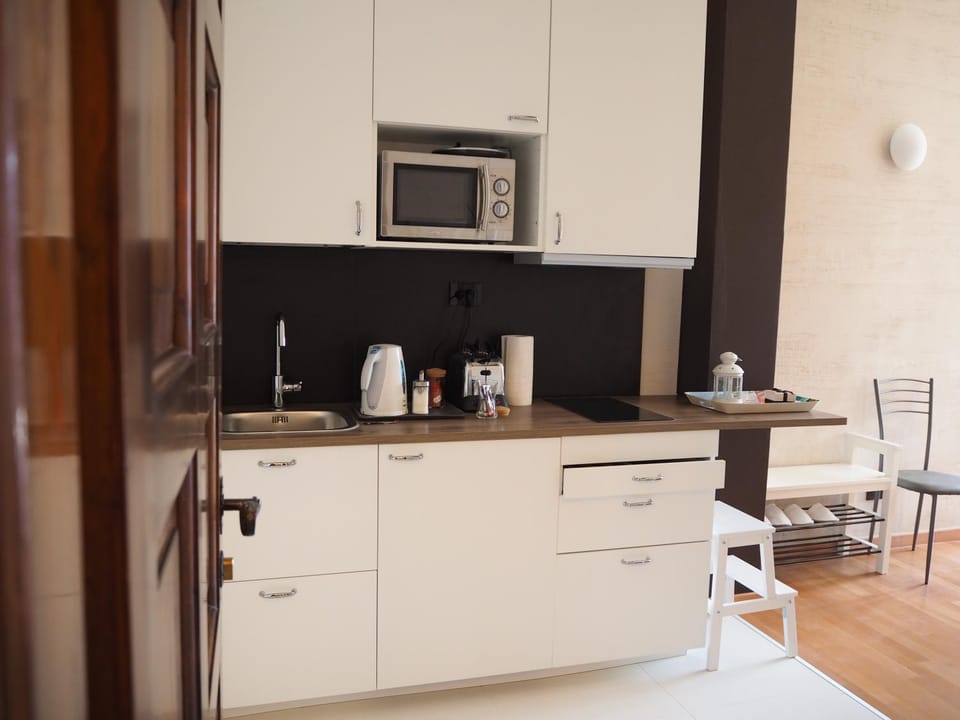 Coffee/tea facilities, Kitchen or kitchenette