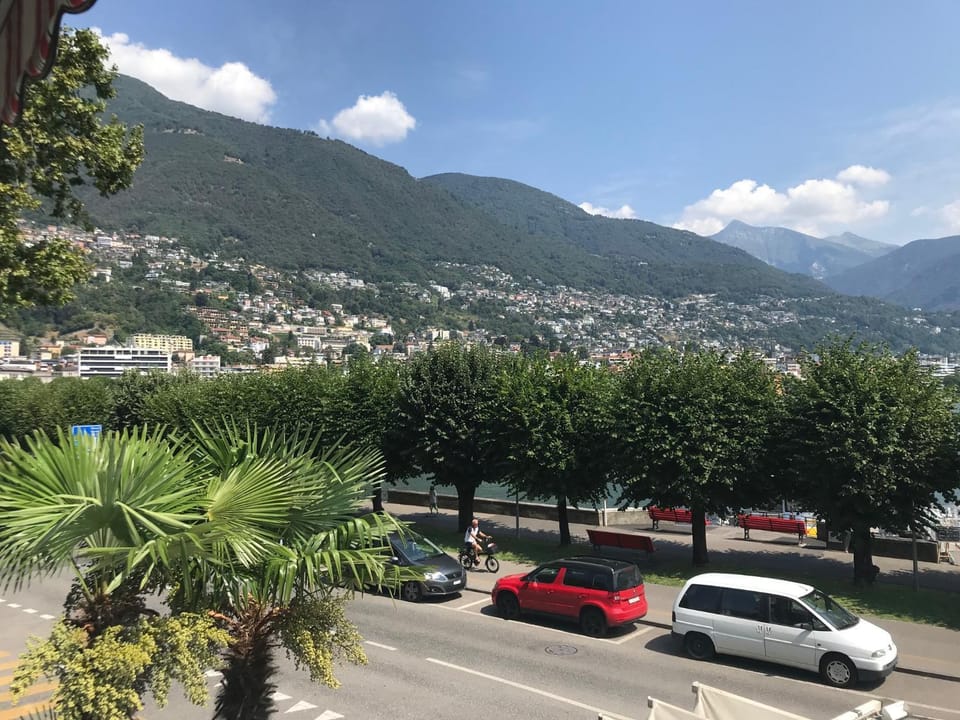 Property building, Lake view, Mountain view