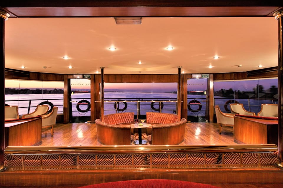 Lounge or bar