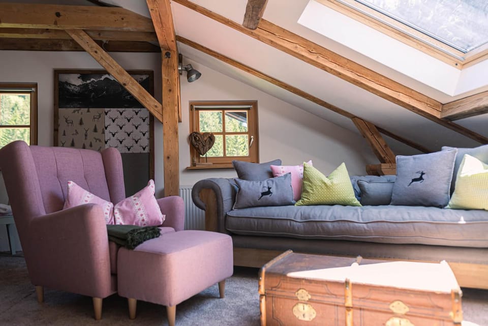 Natural landscape, Living room, Mountain view