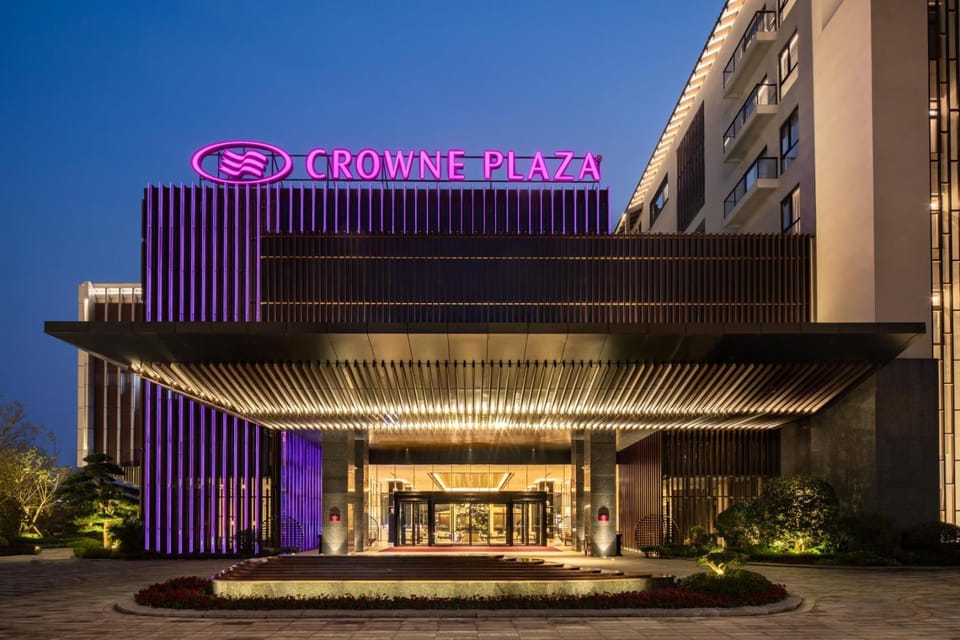 Property building, Facade/entrance, Night, Property logo or sign