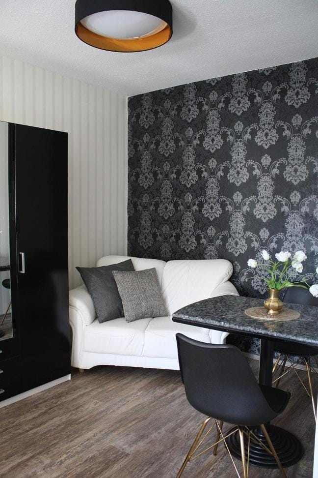 Landgasthof Deutsches Haus Apartment hotel in Thale