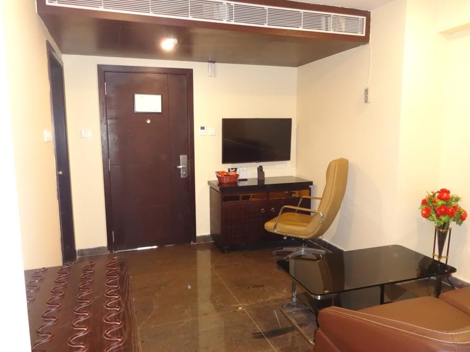 TV and multimedia, Seating area