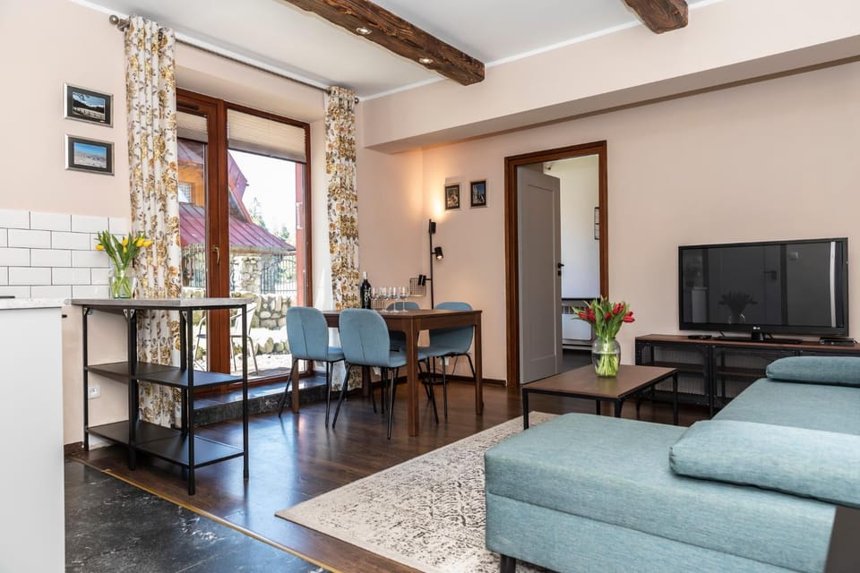 udanypobyt Apartamenty Przy Dolinach C i D Apartment in Lesser Poland Voivodeship