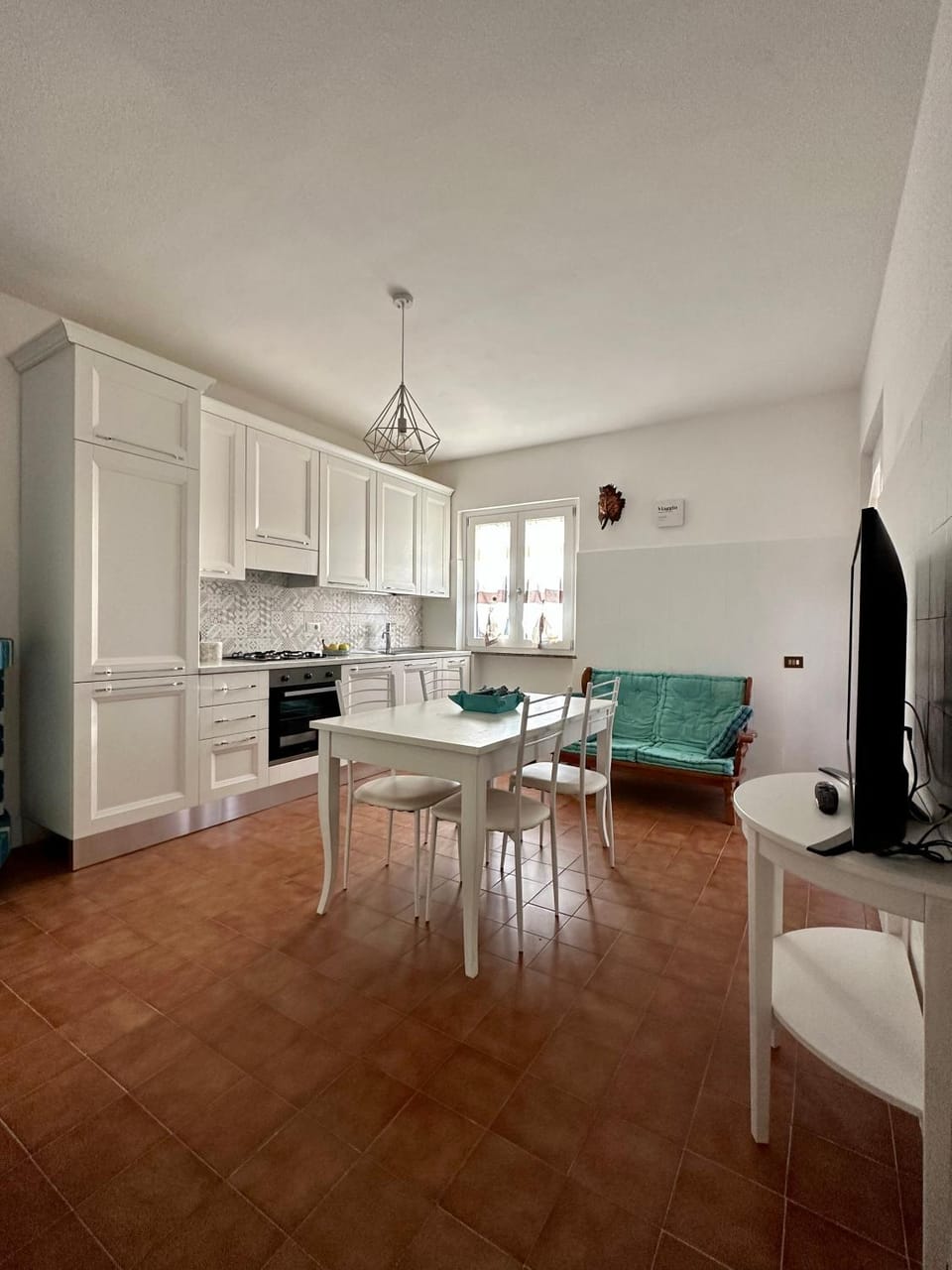 TV and multimedia, Kitchen or kitchenette, Dining area, pet friendly, stove