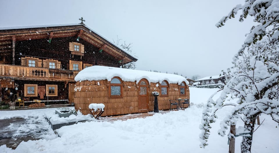 Property building, Day, Winter