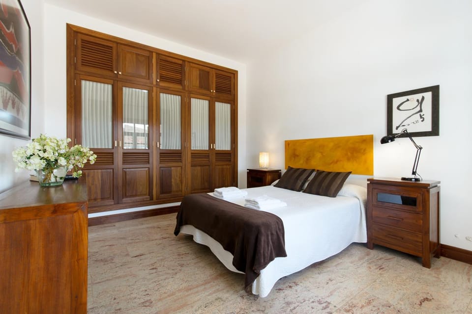 Living room, Bedroom