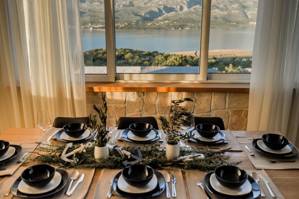 La Familia-Peaceful Villa, Private Pool, Sea and Velebit View Villa in Zadar County