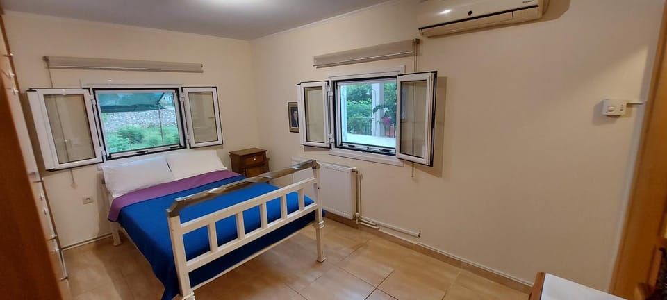 The Seasons of Nickolas Apartment in Agia Effimia