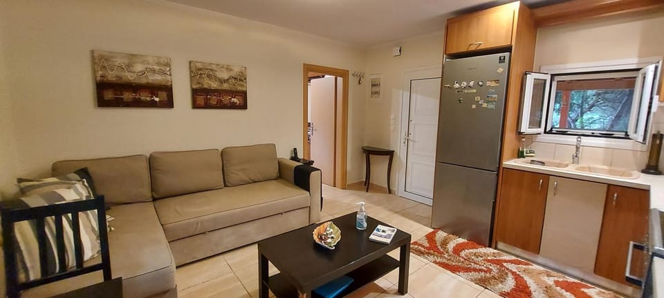 The Seasons of Nickolas Apartment in Agia Effimia