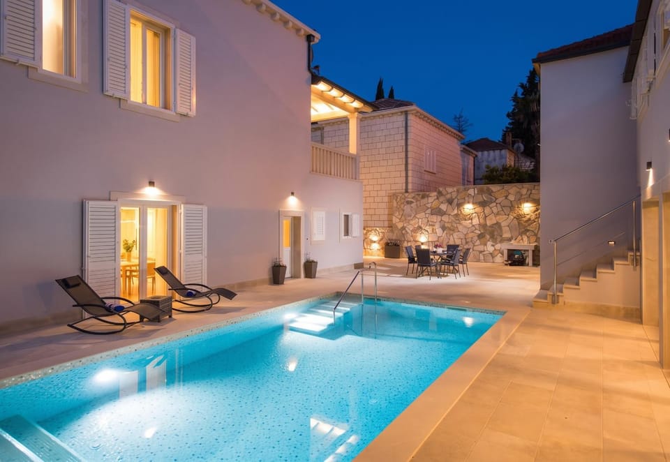 Pool view