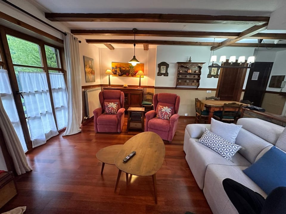 EscapaTT Benasque Apartment in Catalonia