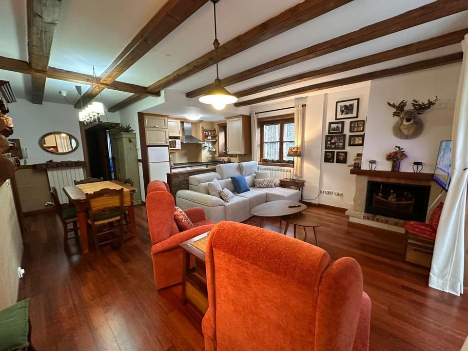 EscapaTT Benasque Apartment in Catalonia