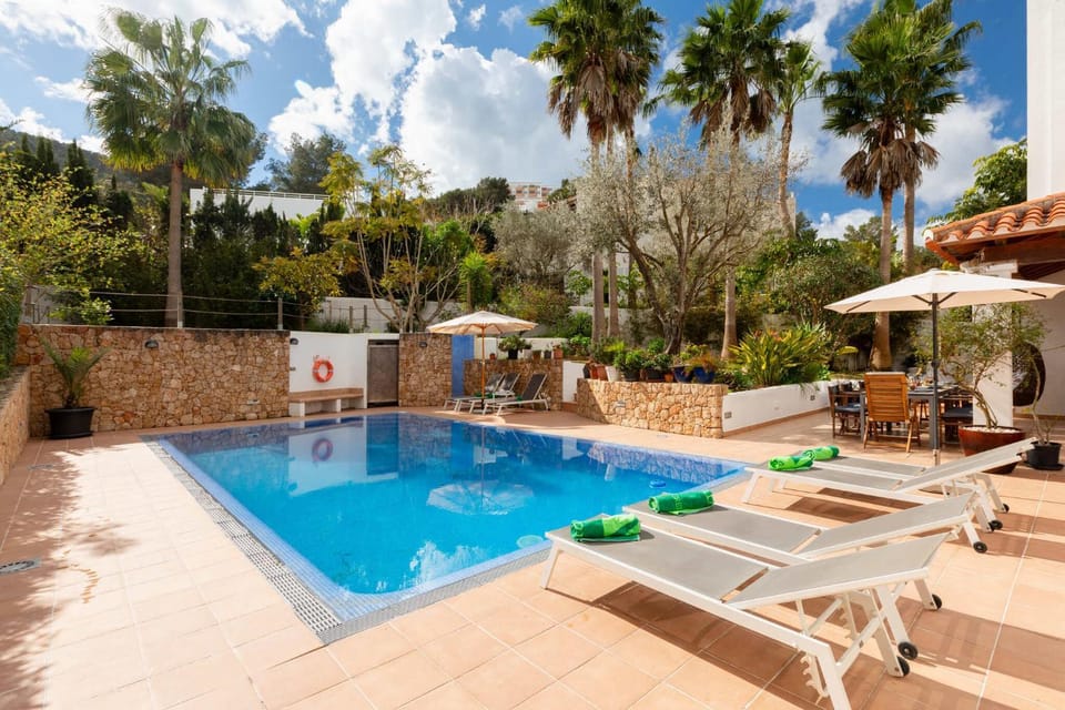 Off site, Swimming pool