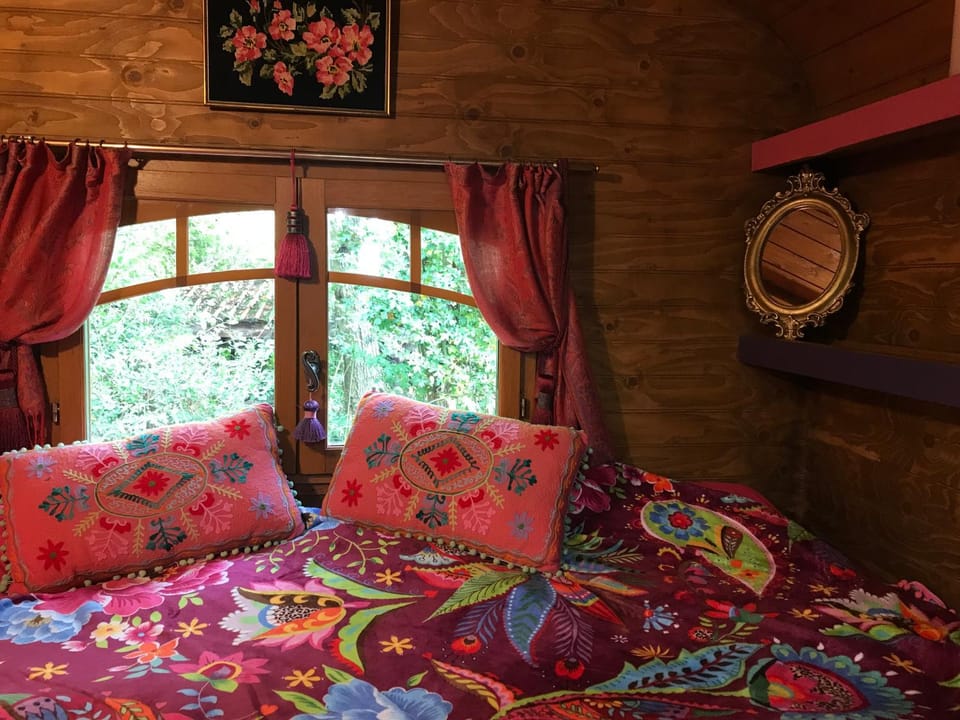 Roulottes du Rouard Bed and Breakfast in Hauts-de-France