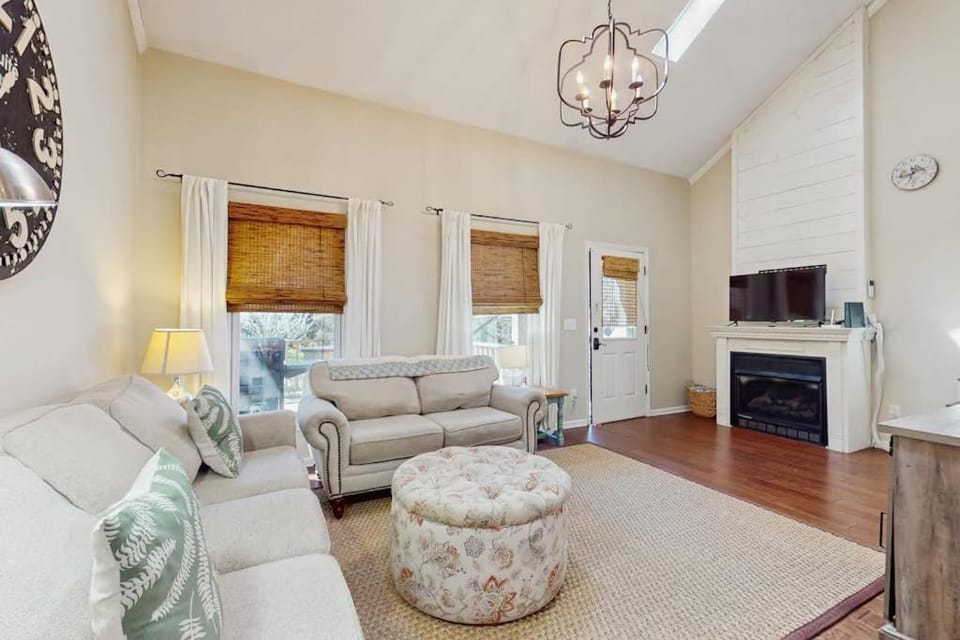 Ripple Run House in Sylva