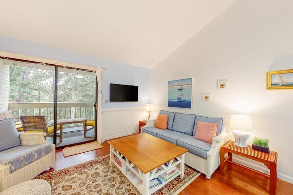 Ocean Mandevilla Apartment in Brewster