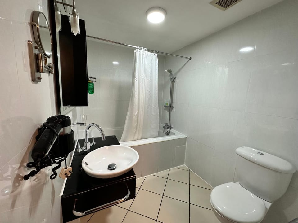 Bathroom, Bath