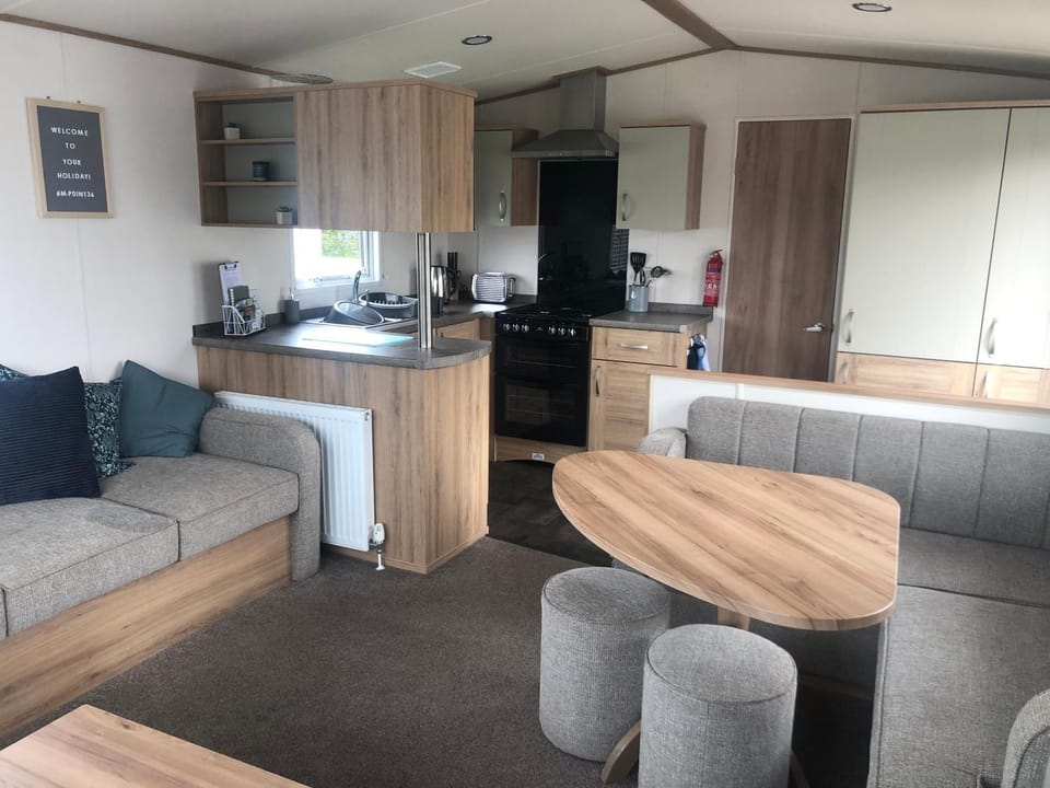 MPoint36 at Tattershall Lakes Hot Tub Lake Views 3 Bedrooms Campground/ 
RV Resort in Tattershall