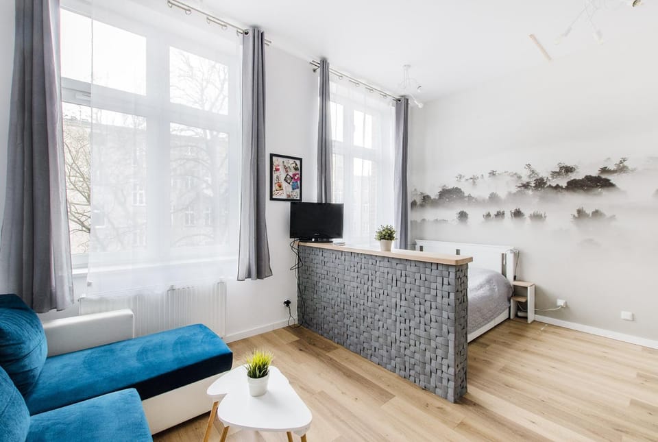 Wroclaw Central City Apartments- Self Check-in 24h, WiFi Apartment in Wroclaw