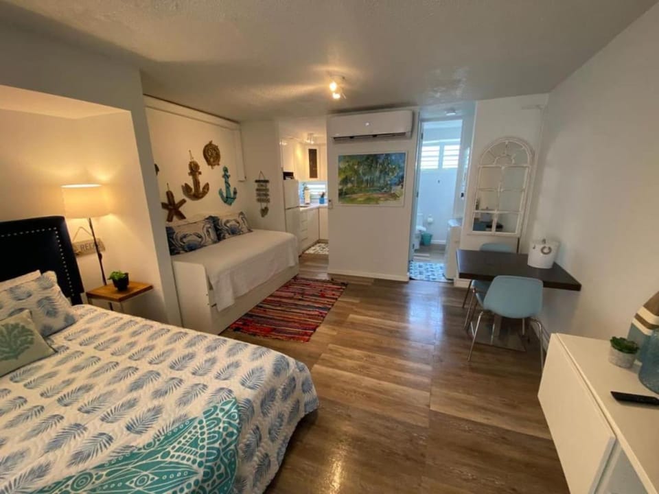 Beachfront Condo POOL BEACH Access B15 Apartment in San Juan