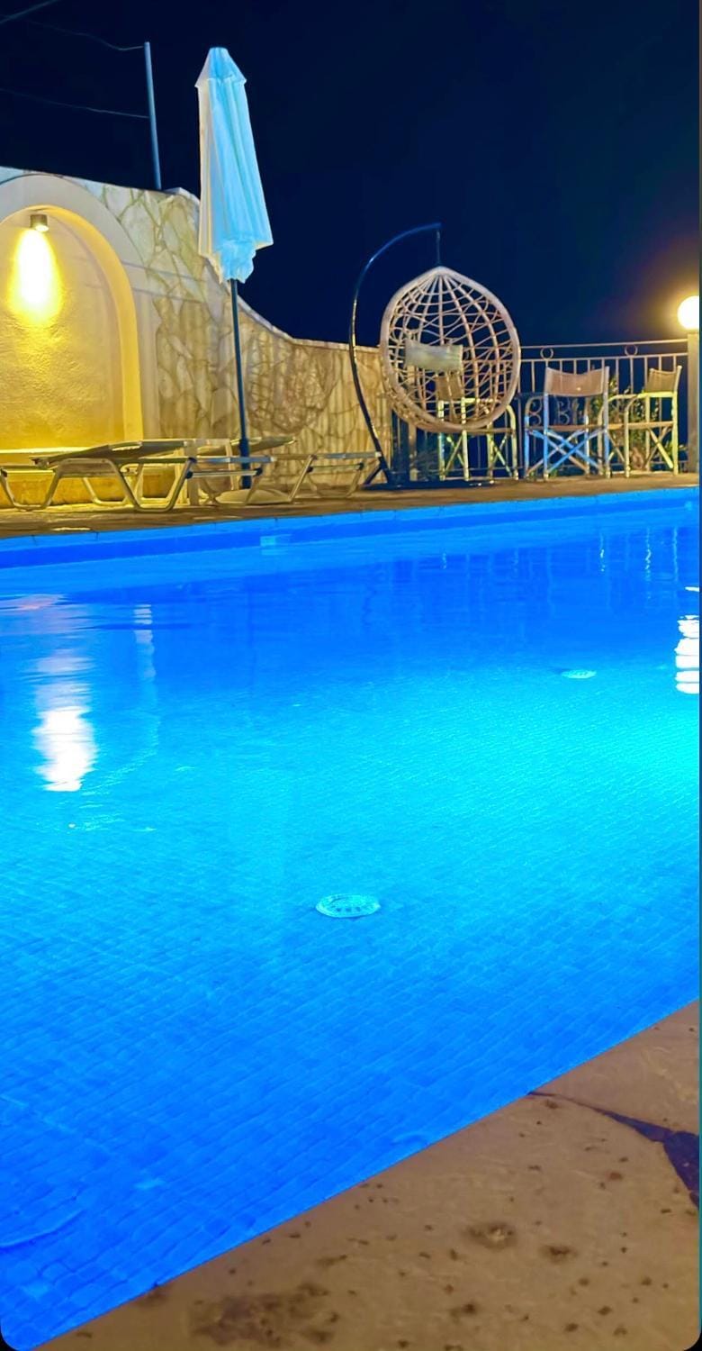 Pool view, Swimming pool