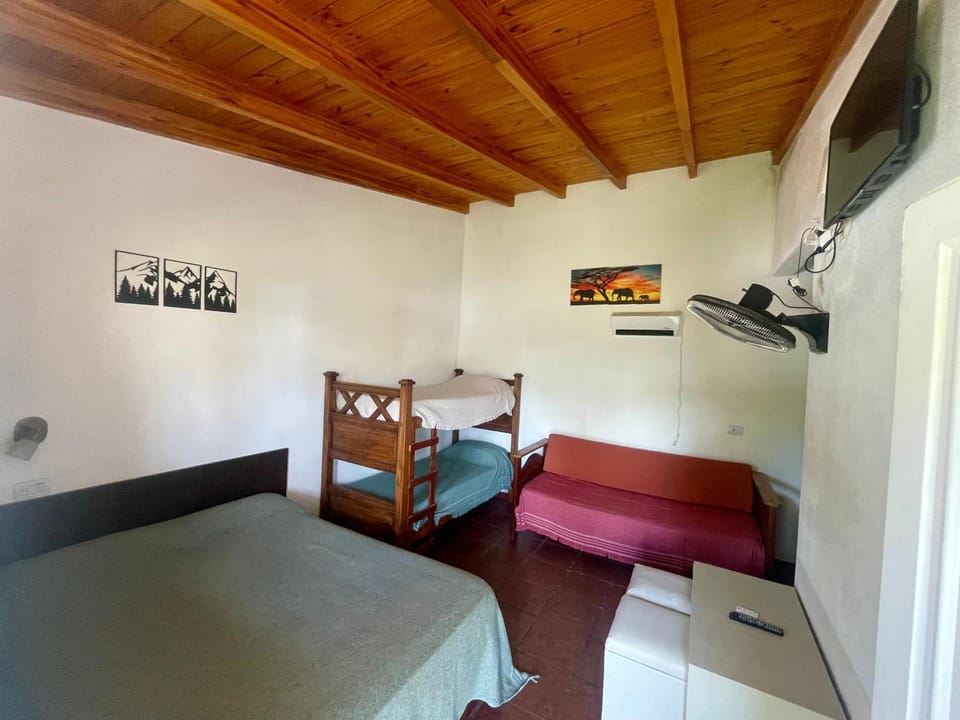 Hostal El Trébol - Tanti Bed and Breakfast in Tanti