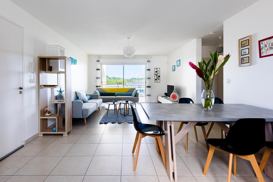 Lounge or bar, Dining area